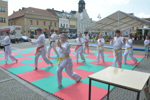 2025.06.04. Sportovní Den Vysoké Mýto - fotky VMy_0134 - skupinové ukázka forem